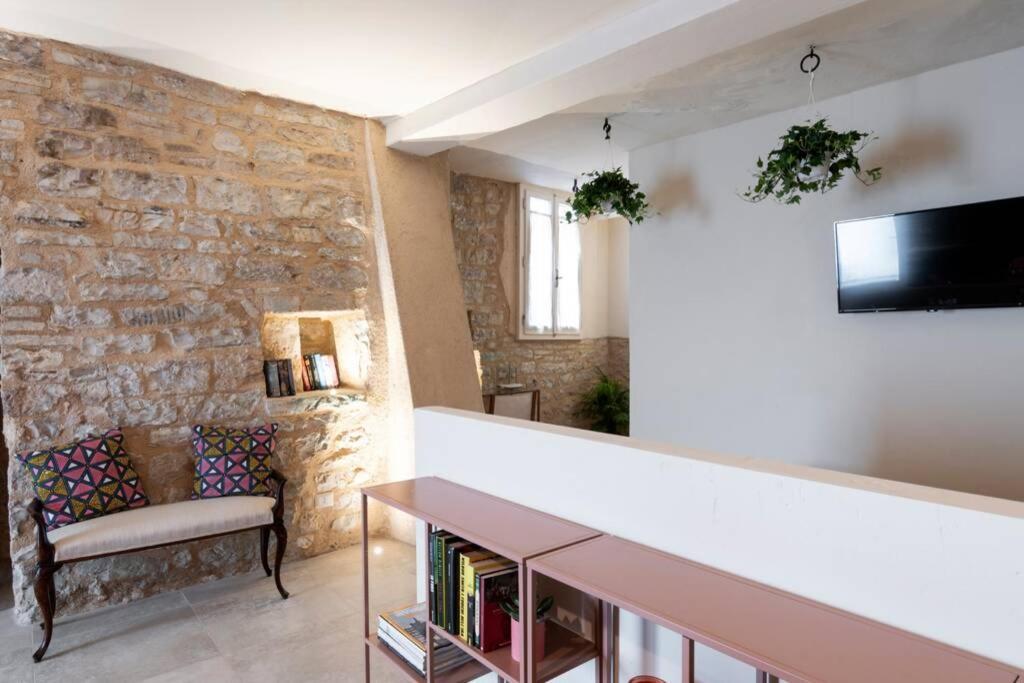 Cornelia Cavern Cosy Studio Apartment In Spello Exterior photo